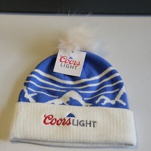 Blue and White Pom Beanie O6